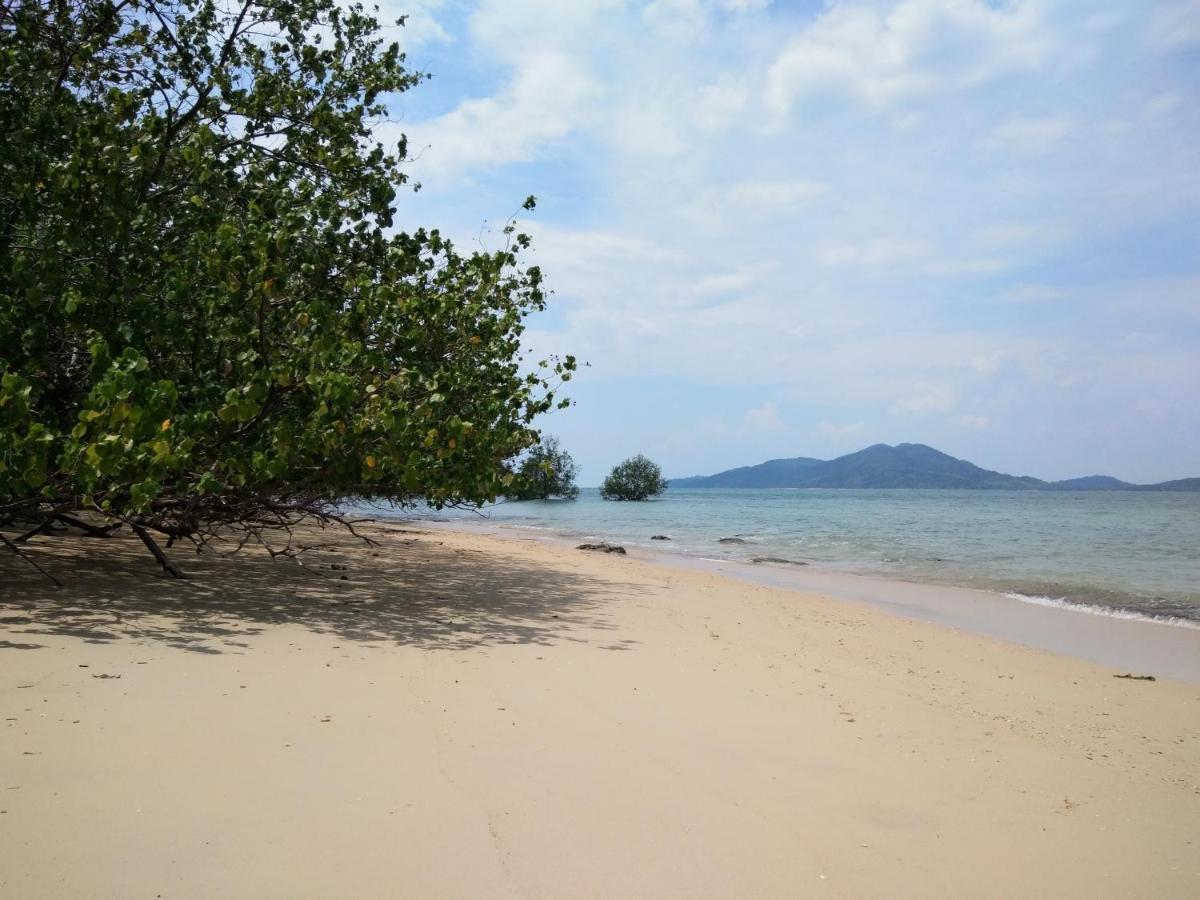 Jansom Bungalow 2 Koh Phayam Esterno foto