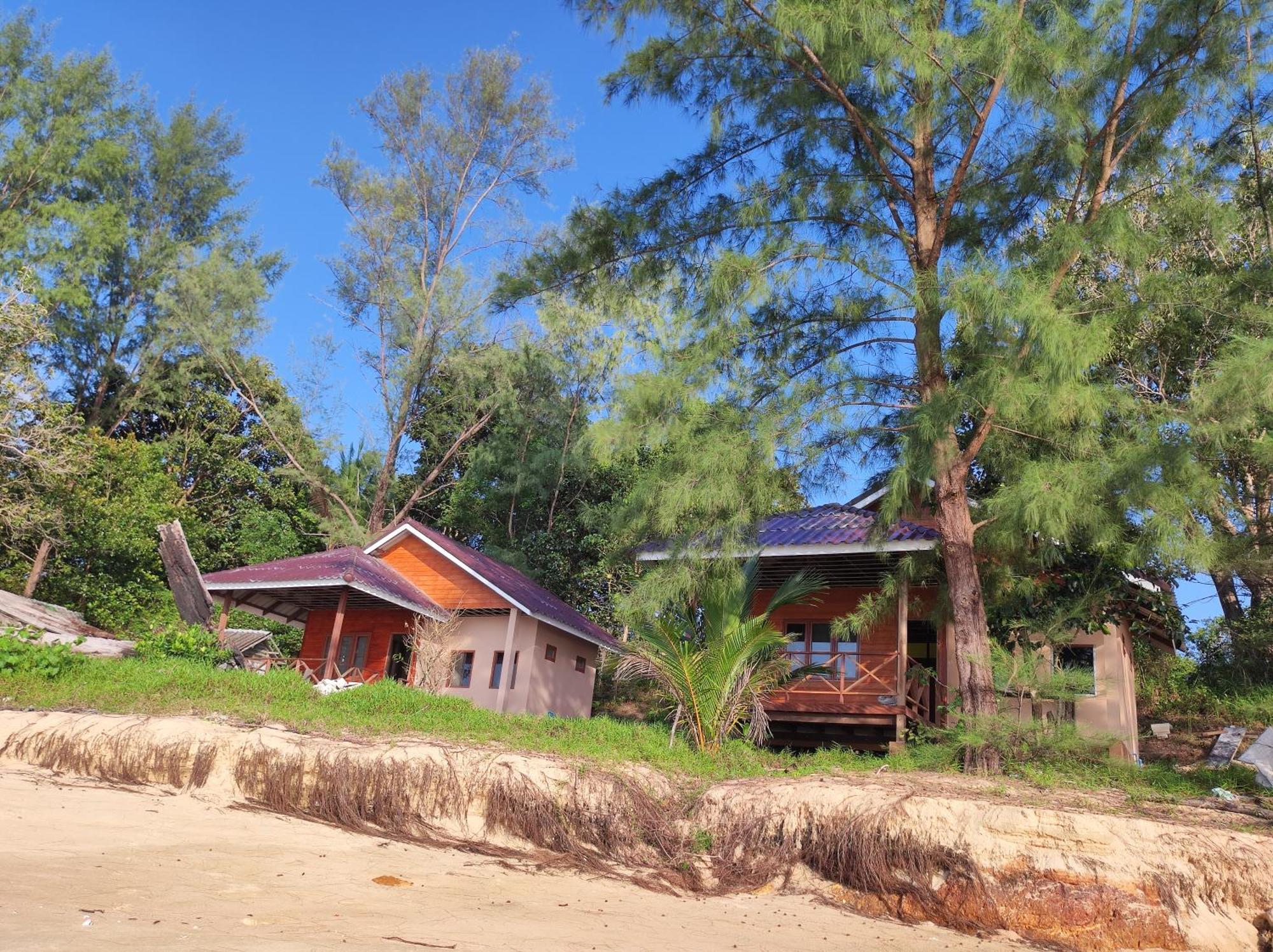 Jansom Bungalow 2 Koh Phayam Esterno foto